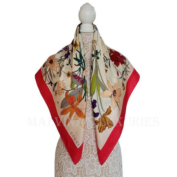 GUCCI SCARF FLORA GOTHIC PRINT IVORY SILK RASPBERRY BORDER SQUARE 35" - Picture 3 of 15